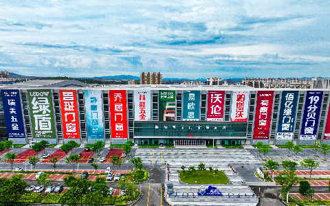 365天在线的门窗界“顶流”，究竟凭啥吸引全球目光？